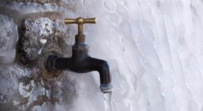​水管冻住了怎么办？千万别用开水烫，教你几招，轻松解冻