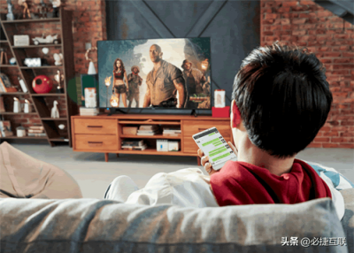 ​手机投影到墙上最简单（手机投影到墙上最简单如何操作手机）