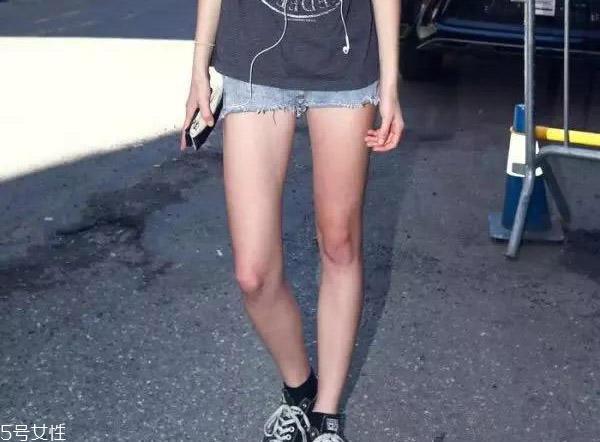有小肚子穿什么短裤好看 有小肚子怎么选短裤 有小肚子穿什么短裤好看 有小肚子怎么选短裤