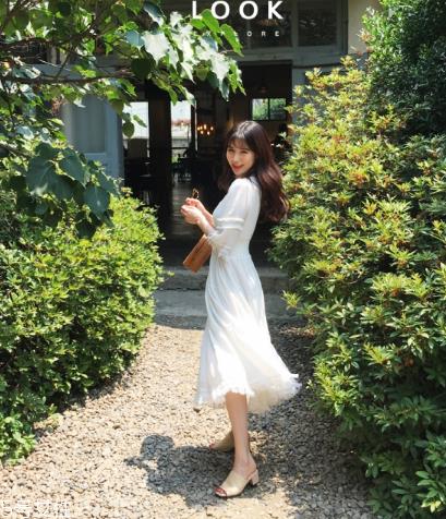 雪纺连衣裙配什么鞋子?雪纺连衣裙搭配鞋子图片 雪纺连衣裙配什么鞋子?雪纺连衣裙搭配鞋子图片