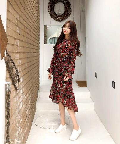 雪纺连衣裙配什么鞋子?雪纺连衣裙搭配鞋子图片 雪纺连衣裙配什么鞋子?雪纺连衣裙搭配鞋子图片