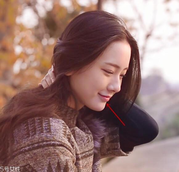 最简单的通勤妆画法 通勤女王非你莫属 最简单的通勤妆画法 通勤女王非你莫属