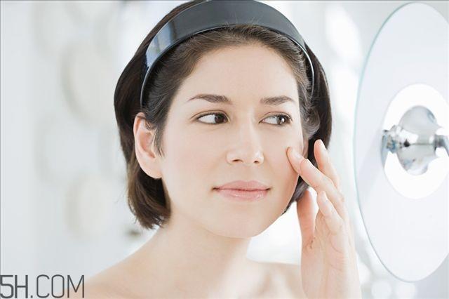 脸部角质层变厚是什么原因 去角质常见问题解答 脸部角质层变厚是什么原因 去角质常见问题解答