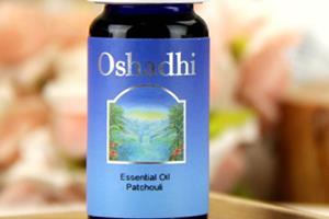 广藿香精油的功效作用及禁忌 广藿香精油的功效作用及禁忌