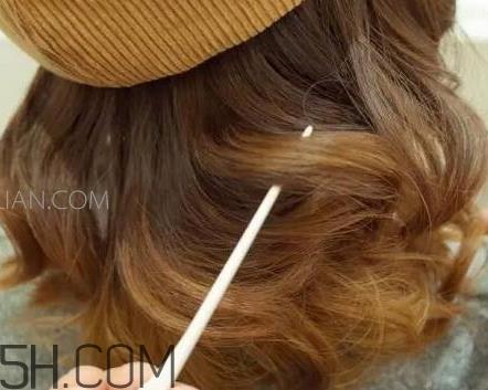 贝雷帽怎么戴不容易掉?三种方法技巧 贝雷帽怎么戴不容易掉?三种方法技巧