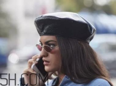 贝雷帽怎么戴不容易掉?三种方法技巧 贝雷帽怎么戴不容易掉?三种方法技巧