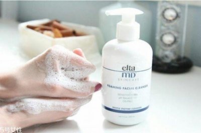 ​氨基酸洗面奶的优点是什么 氨基酸洗面奶的缺点和优点