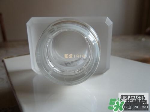 香奈儿可可小姐香水真假鉴别对比图 香奈儿可可小姐香水真假鉴别对比图