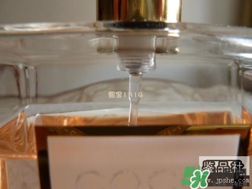 香奈儿可可小姐香水真假鉴别对比图 香奈儿可可小姐香水真假鉴别对比图