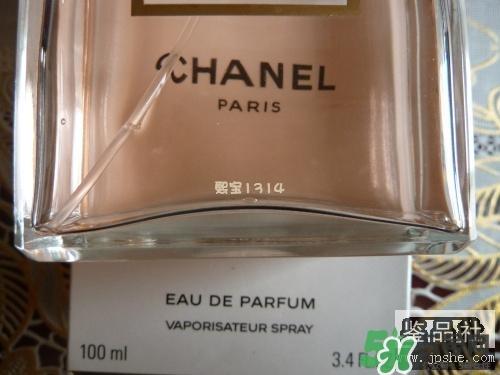香奈儿可可小姐香水真假鉴别对比图 香奈儿可可小姐香水真假鉴别对比图