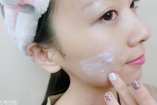 新手化妆需要注意什么 4个过量比素颜更丑 新手化妆需要注意什么 4个过量比素颜更丑