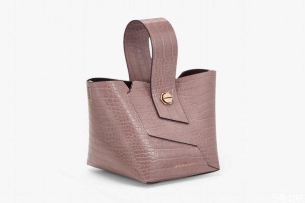 小ck最热门的包是哪款 小ck包必买款 小ck最热门的包是哪款 小ck包必买款