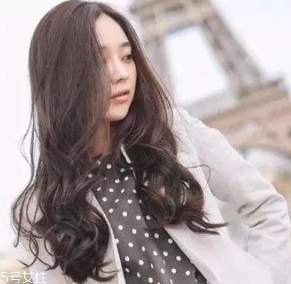 葡萄串发型怎么扎 葡萄串马尾发型图解 葡萄串发型怎么扎 葡萄串马尾发型图解