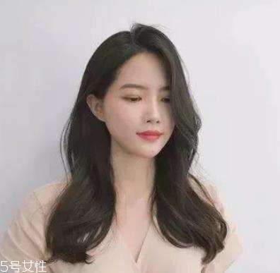 葡萄串发型怎么扎 葡萄串马尾发型图解 葡萄串发型怎么扎 葡萄串马尾发型图解