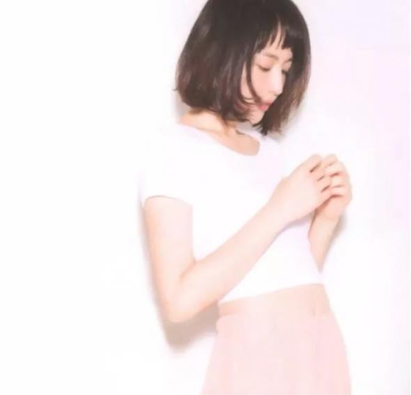 葡萄串发型怎么扎 葡萄串马尾发型图解 葡萄串发型怎么扎 葡萄串马尾发型图解