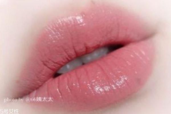 素颜可以涂口红吗 最适合素颜涂的口红