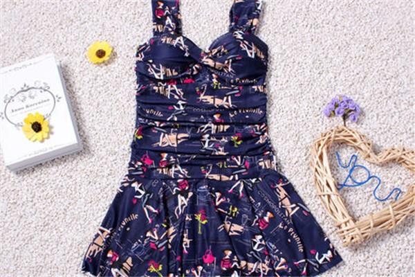 泳衣买大点好还是小点好 泳衣怎么选 泳衣买大点好还是小点好 泳衣怎么选