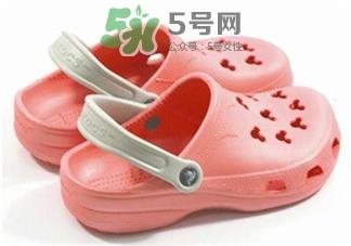 洞洞鞋有危害吗?洞洞鞋的危害 洞洞鞋有危害吗?洞洞鞋的危害