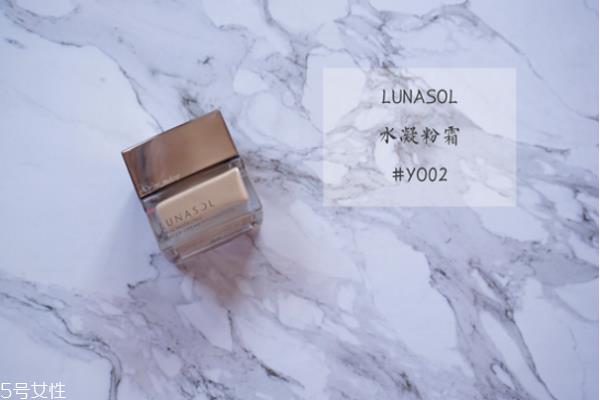 怎么打粉底才显的自然 靠底妆你就能成为女一号 怎么打粉底才显的自然 靠底妆你就能成为女一号
