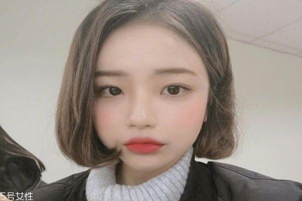 染发哪种颜色显皮肤白皙 亚麻色系列的头发颜色