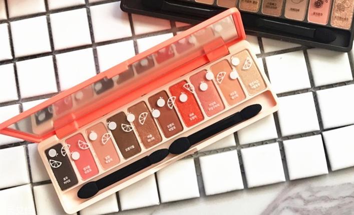 枫叶红眼影哪个牌子好 8款热门枫叶红眼影盘点 枫叶红眼影哪个牌子好 8款热门枫叶红眼影盘点