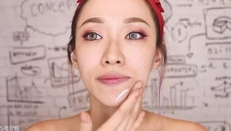 眼线怎么画自然又简单 适合新手的保姆级眼线教程 眼线怎么画自然又简单 适合新手的保姆级眼线教程