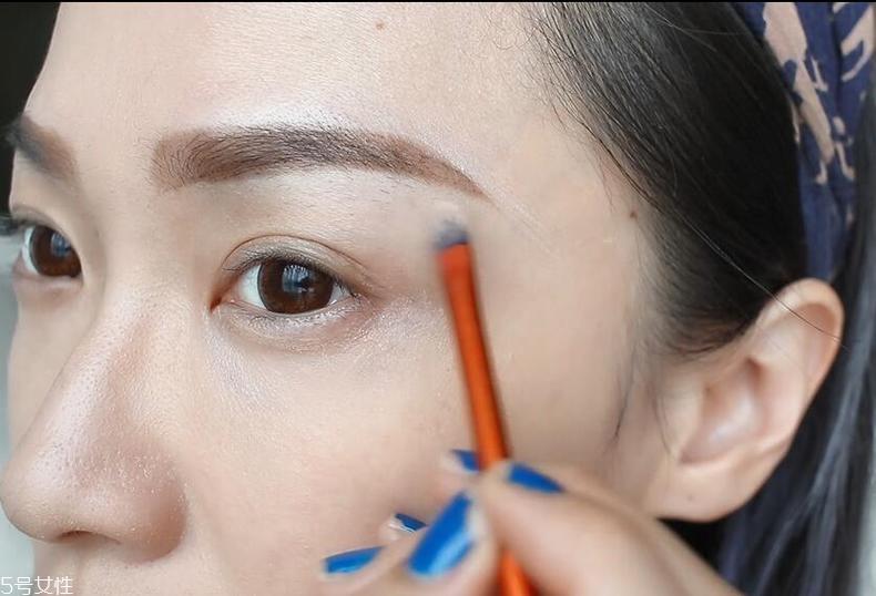 眼线怎么画自然又简单 适合新手的保姆级眼线教程 眼线怎么画自然又简单 适合新手的保姆级眼线教程