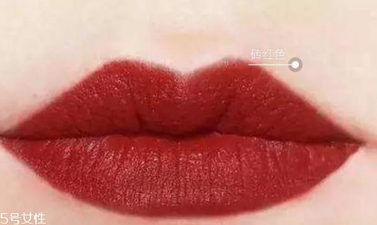 皮肤偏黄偏黑适合什么颜色口红 皮肤偏黄偏黑口红颜色 皮肤偏黄偏黑适合什么颜色口红 皮肤偏黄偏黑口红颜色