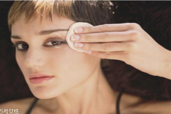 怎么卸妆才能卸干净又不伤皮肤 让你真正拥有干净肌肤 怎么卸妆才能卸干净又不伤皮肤 让你真正拥有干净肌肤