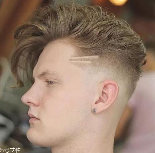 男生剪什么发型好看 男生懒人发型推荐 男生剪什么发型好看 男生懒人发型推荐