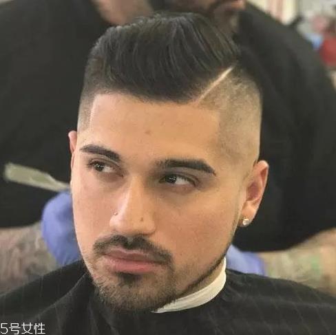 男生剪什么发型好看 男生懒人发型推荐 男生剪什么发型好看 男生懒人发型推荐