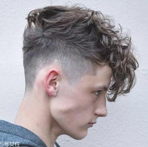 男生剪什么发型好看 男生懒人发型推荐 男生剪什么发型好看 男生懒人发型推荐