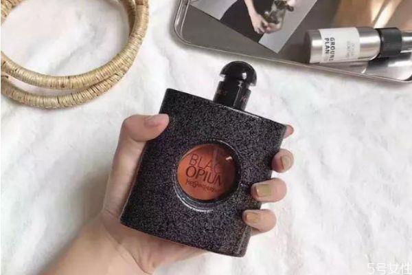 女生入手的第一瓶香水推荐 十大公认最好闻的香水 女生入手的第一瓶香水推荐 十大公认最好闻的香水