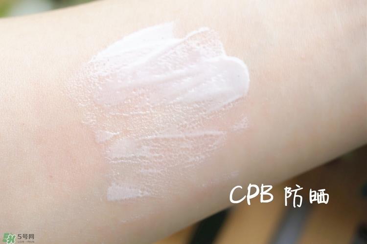 夏季干皮面部防晒推荐 干皮脸部防晒哪款好 夏季干皮面部防晒推荐 干皮脸部防晒哪款好