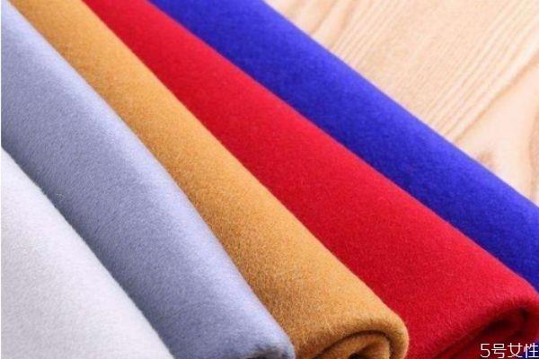 羊毛和绵羊毛的大衣哪个好 绵羊毛和羊毛大衣的区别 羊毛和绵羊毛的大衣哪个好 绵羊毛和羊毛大衣的区别