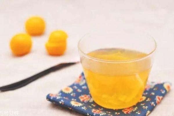 冬季肌肤缺水吃什么好 皮肤缺水吃什么补水 冬季肌肤缺水吃什么好 皮肤缺水吃什么补水