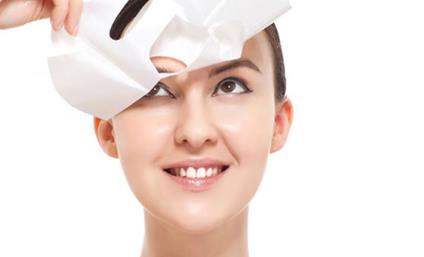 干性皮肤晚上怎么保养 补水保湿是关键 干性皮肤晚上怎么保养 补水保湿是关键