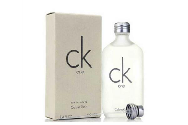 男生香水喷在哪里最好 几款经典男士香水让你魅力十足 男生香水喷在哪里最好 几款经典男士香水让你魅力十足