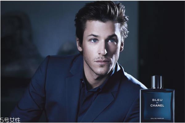 男生香水喷在哪里最好 几款经典男士香水让你魅力十足 男生香水喷在哪里最好 几款经典男士香水让你魅力十足