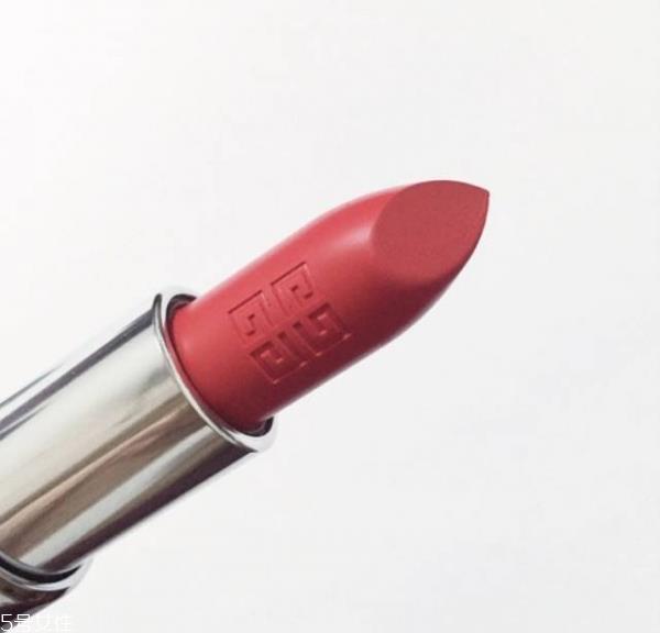 第一次买口红买什么牌子 给你最靓丽的装扮 第一次买口红买什么牌子 给你最靓丽的装扮