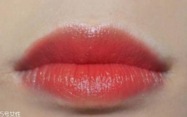 第一次买口红买什么牌子 给你最靓丽的装扮 第一次买口红买什么牌子 给你最靓丽的装扮