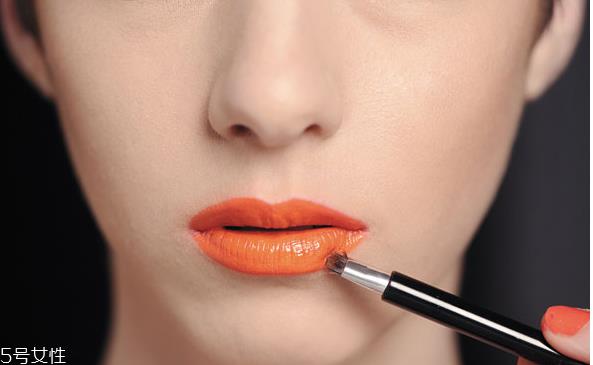 南瓜色口红怎么挑选？十分高级的色彩