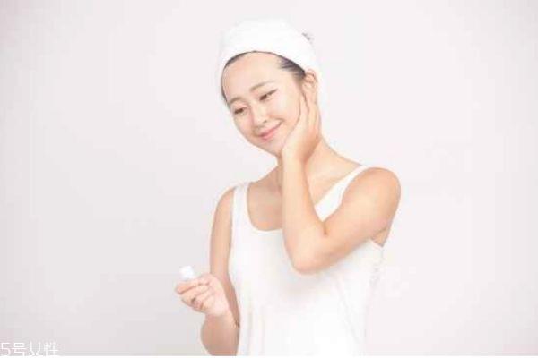 干皮为什么还长痘 干皮长痘痘的原因