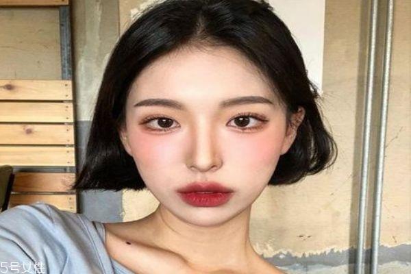 锁骨发怎么剪好看 今年流行的锁骨发