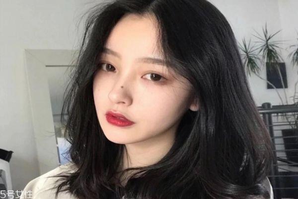 锁骨发怎么剪好看 今年流行的锁骨发