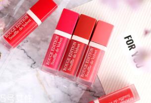 斩男色口红适合的肤色 3款必备斩男蜜桃唇