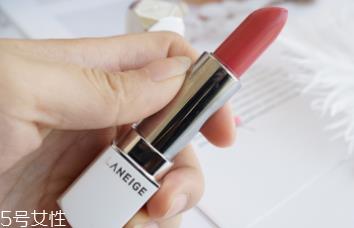 斩男色口红适合的肤色 3款必备斩男蜜桃唇