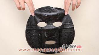 春雨黑蜂蜜面膜真假辨别 春雨黑蜂蜜面膜掉色与精化液颜色 春雨黑蜂蜜面膜真假辨别 春雨黑蜂蜜面膜掉色与精化液颜色