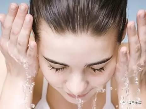 夏天皮肤如何控油 做个皮肤清爽精致主儿 夏天皮肤如何控油 做个皮肤清爽精致主儿
