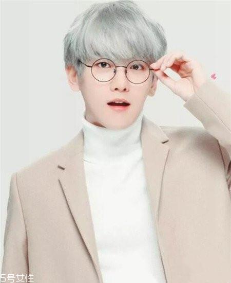 男生夏天适合染什么颜色的头发 男士染发颜色大全 男生夏天适合染什么颜色的头发 男士染发颜色大全